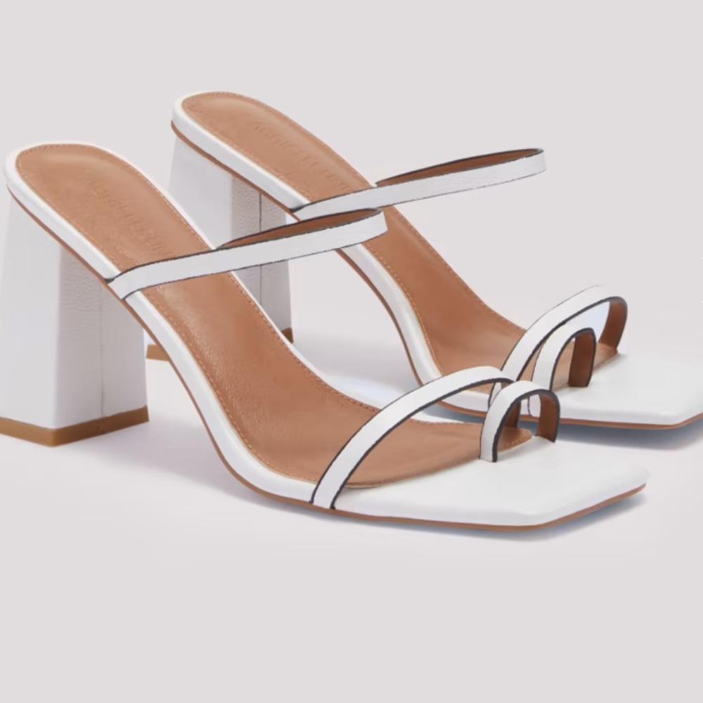 Nayo Block Heel Thong Sandals (Medium Width) - Gabrielle Union X FTF